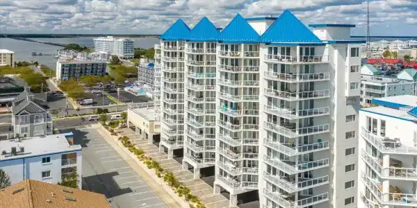 8 60TH STREET