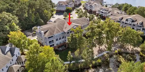 322 OYSTER BAY PLACE