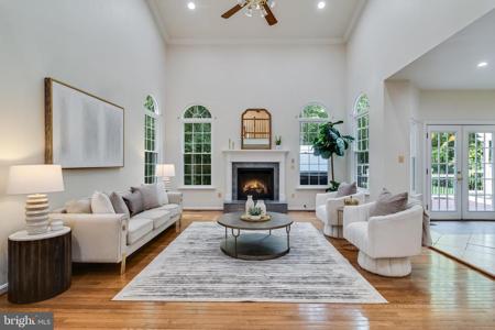 8845 LOCUST GROVE DRIVE