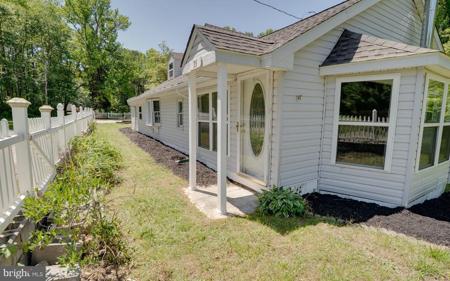 35 BUTTERFIELD LANE