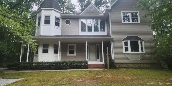 66 ESTATE ROW