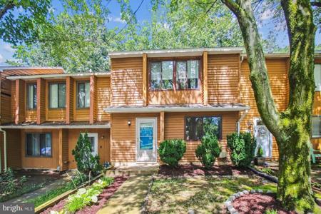 1029 COMMANDERS WAY