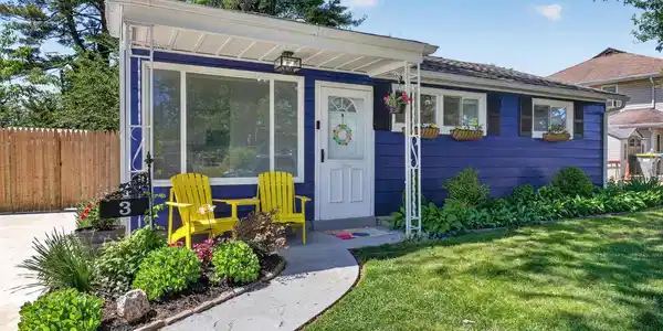 3 GLEN AVENUE