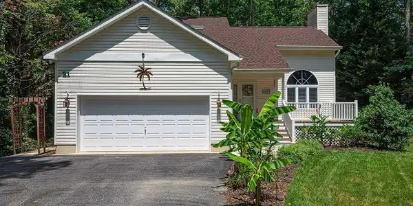 21 BIRDNEST DRIVE