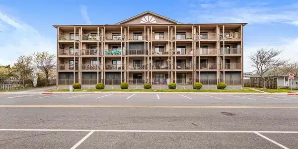 204 33RD STREET
