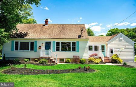 12 RIVERVIEW AVENUE