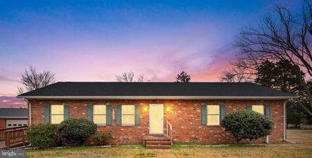 186 EAST POTOMAC DRIVE