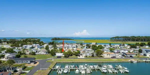 26643 CAPTAINS WALK