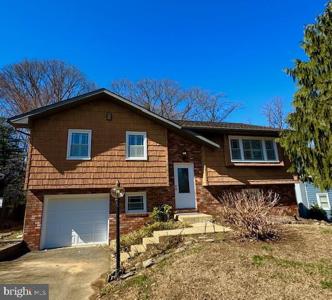1321 POPLAR HILL DRIVE