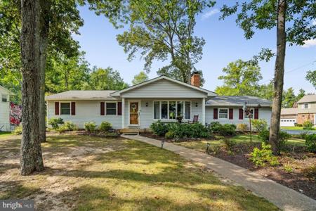 1496 HERON ROAD