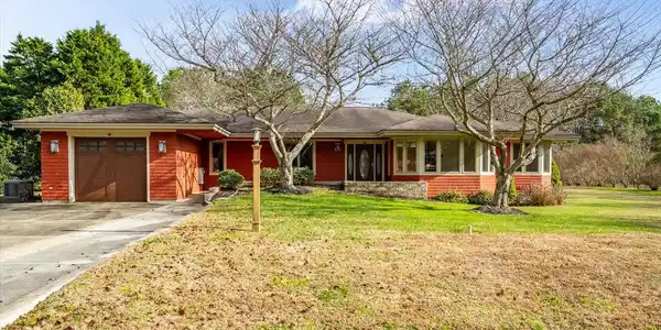 8814 HUNTING HOUND ROAD