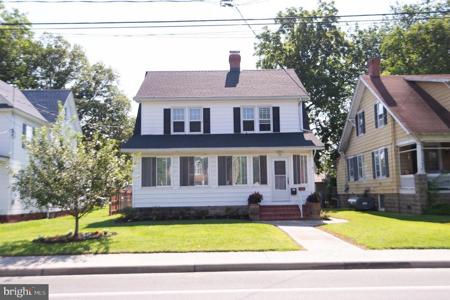 1006 RACE STREET