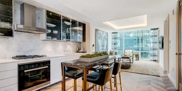 300 INTERNATIONAL DRIVE