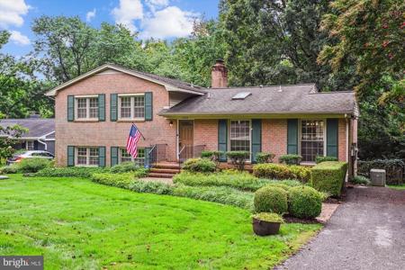 1003 DULANEY LANE