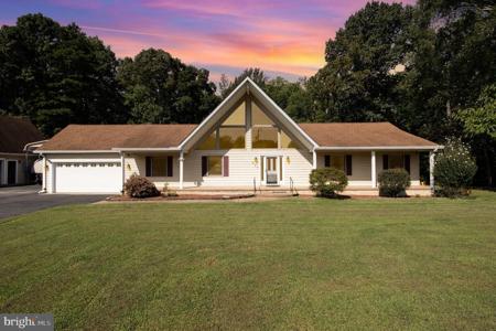 687 PROSPECT HILL