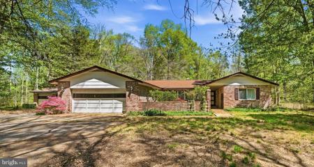 2270 LIVERPOOL POINT ROAD