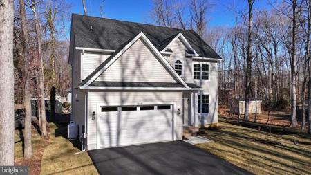 3583 EDGEMONT STREET