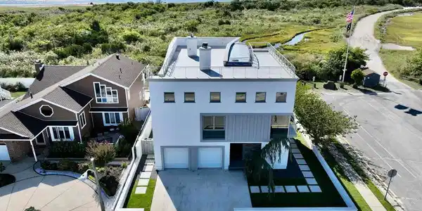 2 OCEAN DRIVE