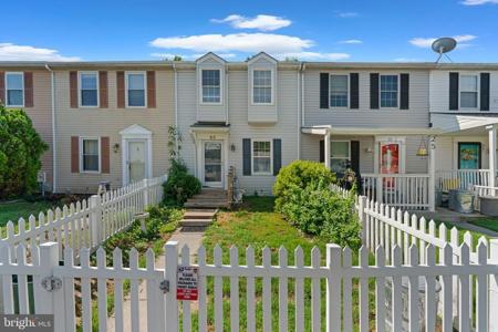 23 HOLCUMB COURT