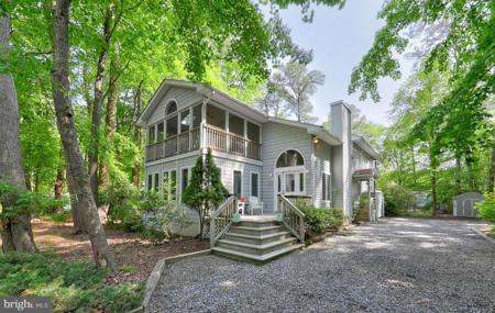 4 BAYBERRY ROAD