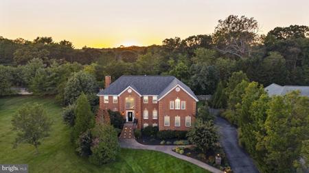 114 LONGFELLOW DRIVE