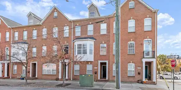 3303 FAIT AVENUE