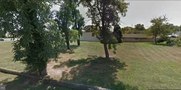 999 BAYSHORE ROAD