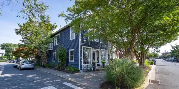328 MARKET STREET