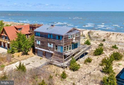 2810 BAY SHORE DRIVE