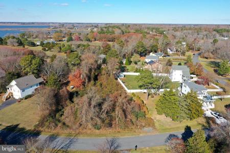 11419 FOX RUN