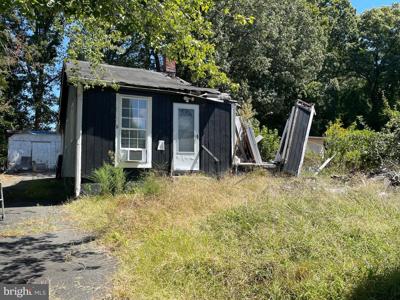 19003 QUEEN DRIVE