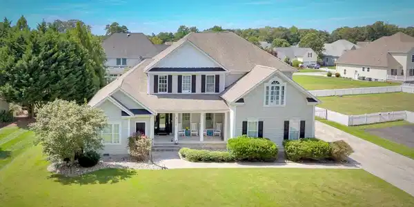 134 BUCKINGHAM DRIVE