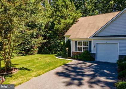 16 TANGLE WOOD COURT