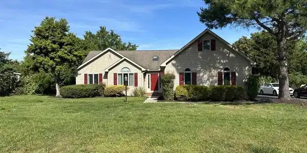 5 MCINTOSH COURT