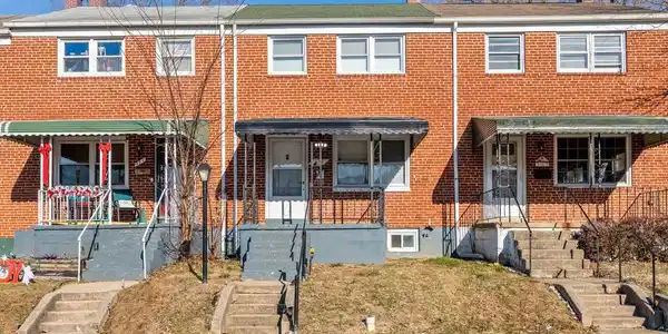 335 SOUTHEASTERN TERRACE