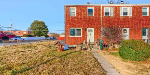 8142 DEL HAVEN ROAD