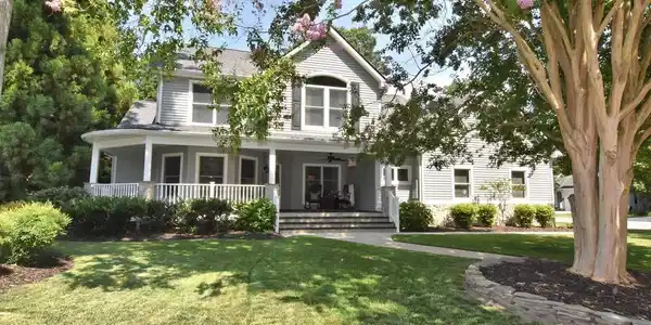 423 SEAGULL DRIVE