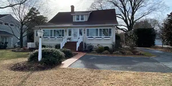 24 BELLEVUE AVENUE
