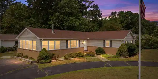 9 DRAPER DRIVE