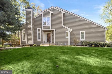 2804 PENNYPOND LANE