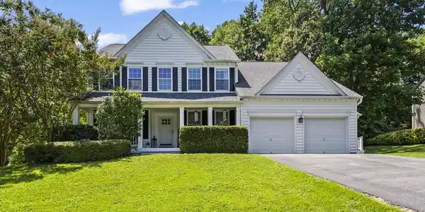 440 CROSS CREEK DRIVE