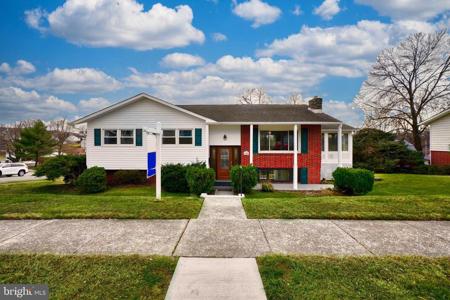 1400 MOUNT AIRY ROAD