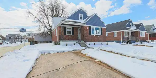 6515 HAZELWOOD COURT