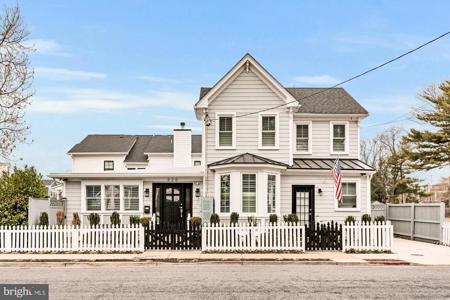 220 CHESAPEAKE AVENUE