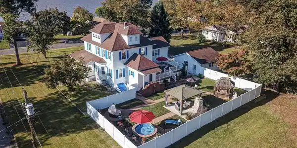 110 RIVER DRIVE
