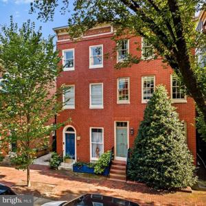 107 LEE STREET