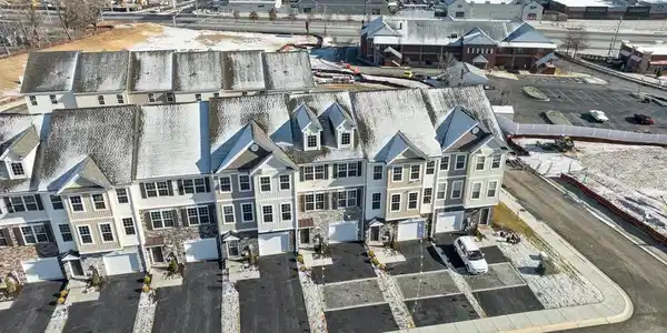 112 POTOMAC COURT