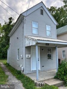 818 WASHINGTON STREET