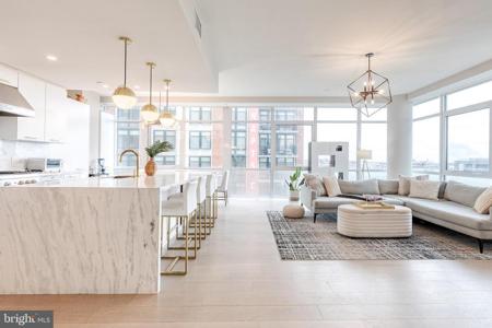 1330 LANCASTER STREET