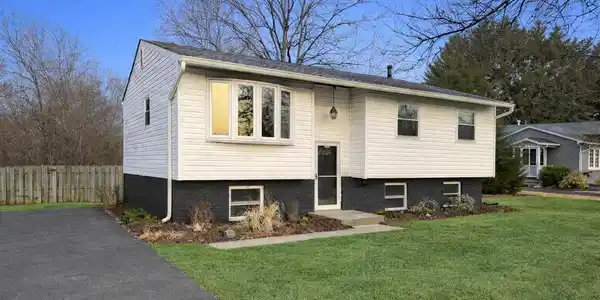 3010 MARLIN DRIVE